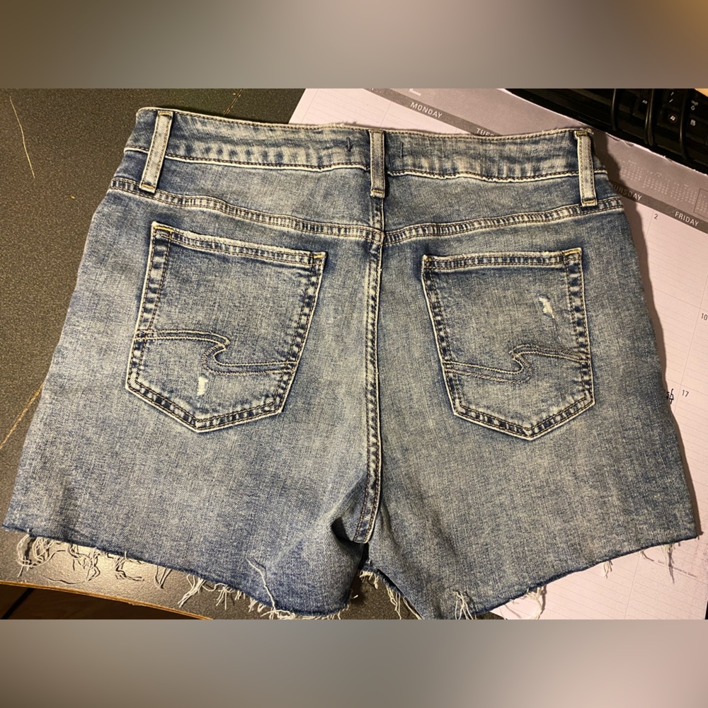 Silver Jeans Women’s Size 29 Jean Shorts - Picture 5 of 6